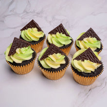 Load image into Gallery viewer, Minty After Eight Cupcakes