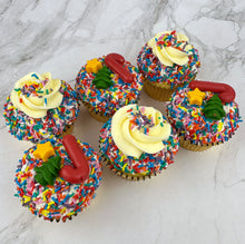 Load image into Gallery viewer, Christmas Party Cupcakes