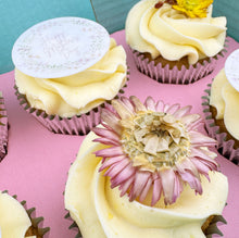 Load image into Gallery viewer, Free-From Mother&#39;s Day Cupcakes