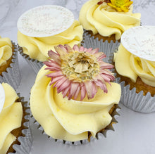 Load image into Gallery viewer, Free-From Mother&#39;s Day Cupcakes