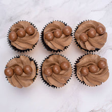 Load image into Gallery viewer, Maltesers Cupcakes