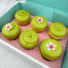 Load image into Gallery viewer, Matcha &amp; White Chocolate Cupcakes (Flavour of the Month)